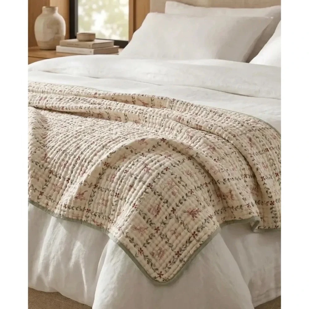 The Fleece Company Muslin Cotton Blanket King Floral Cream Sage Green 200x230